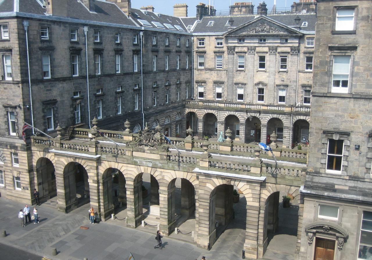 Parliament Sq Apartment เอดินบะระ ภายนอก รูปภาพ